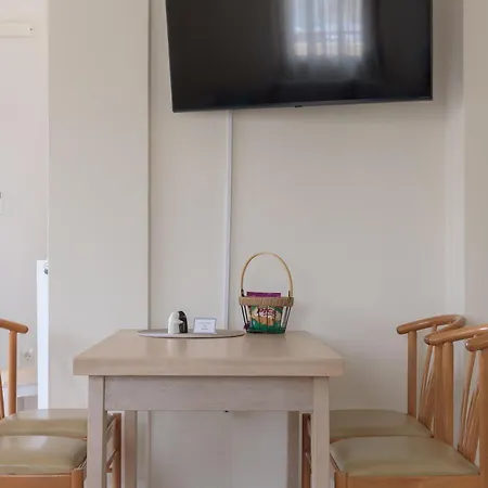 Apartament Dina *